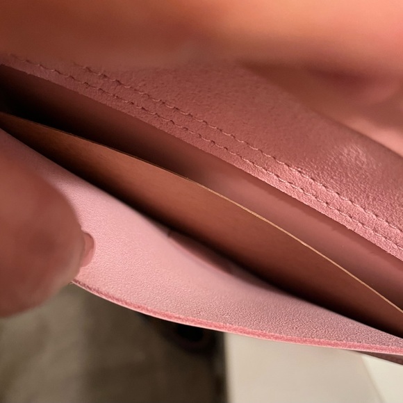 pink dr.martens heart purse - Picture 8 of 14